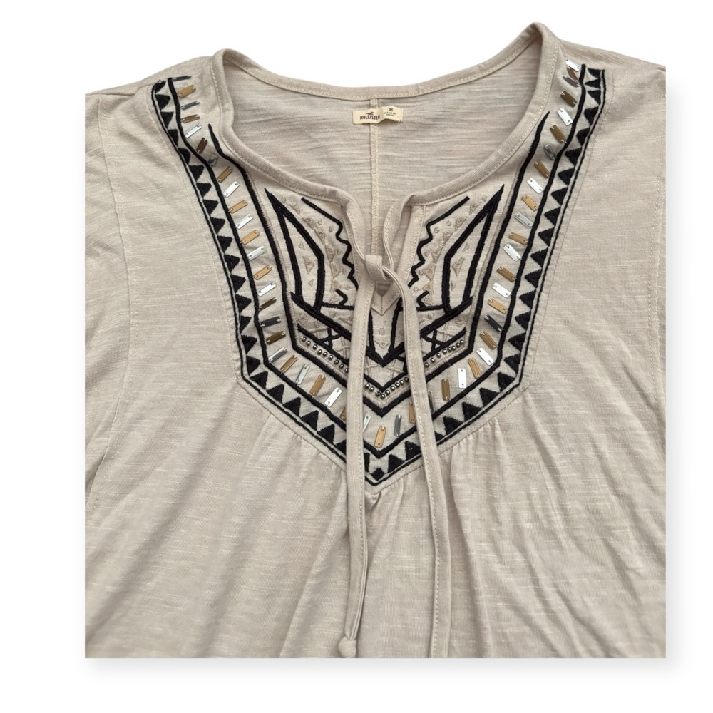 Hollister Cream Boho Shirt with Detailing Size XS
